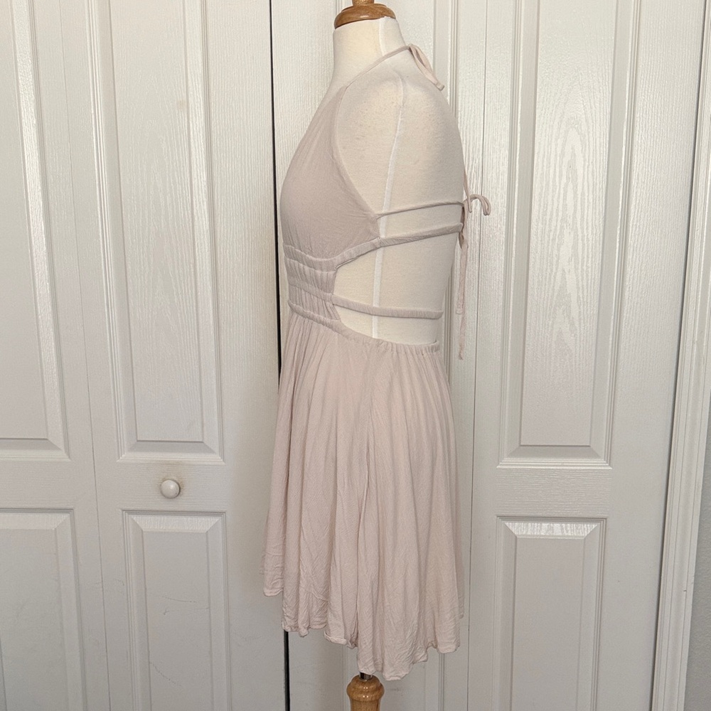 Lovely Day Cream Halter Dress Size Small | Flowy Mini Sundress - Picture 4 of 6